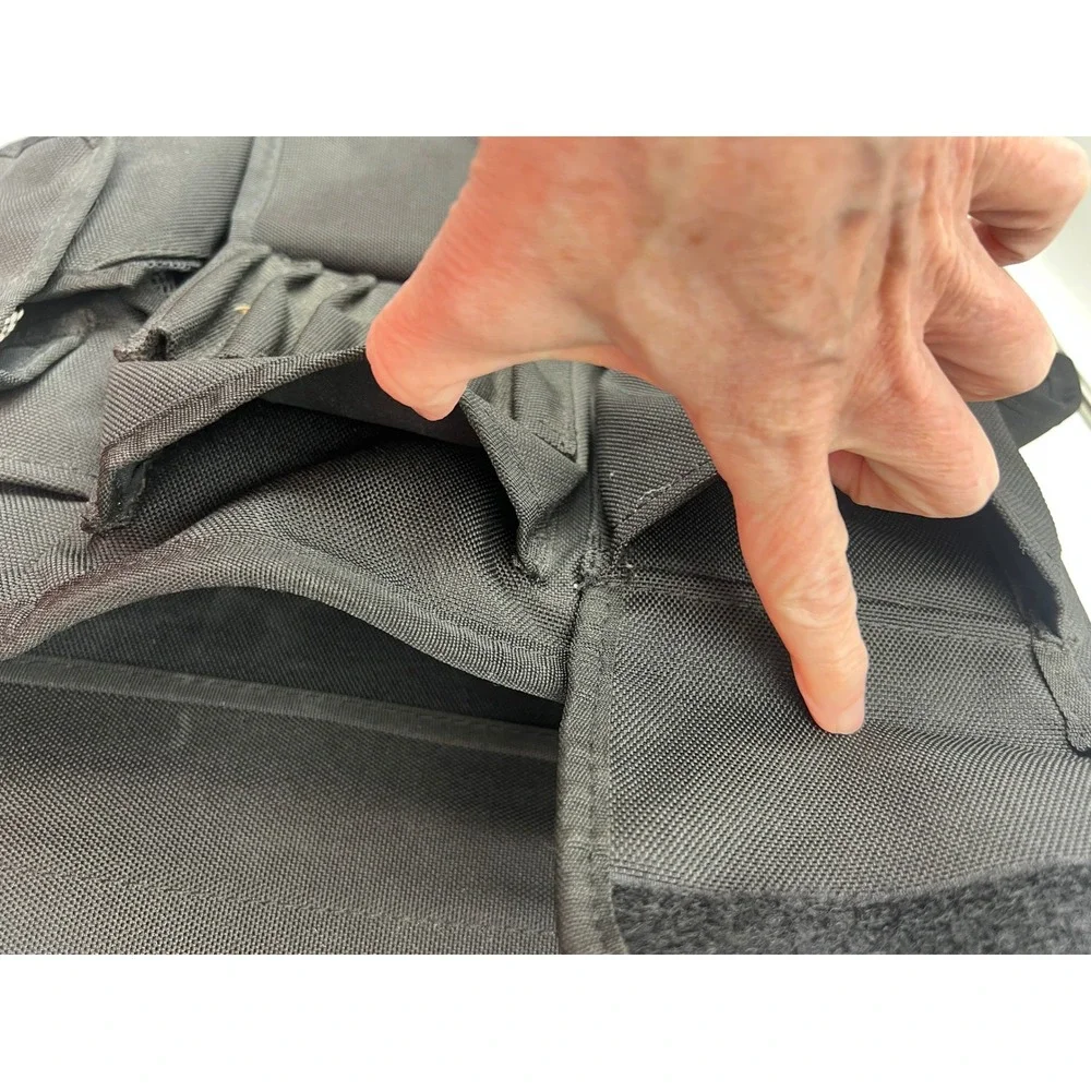 Duluth Trading Co Black Ballistic Nylon Messenger Field Laptop Bag Organizer